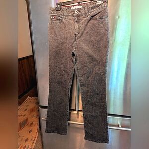 Excellent Women's Tommy Hilfiger Black Flat Front Straight Leg Jeans Size 4 28"W